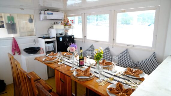 Giona-Dining-Area-4-scaled-1.jpg
