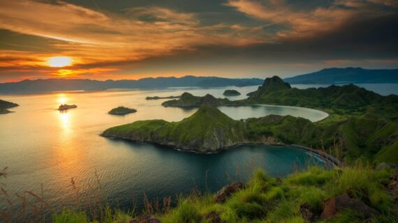Labuan-Bajo-Sunset.jpg